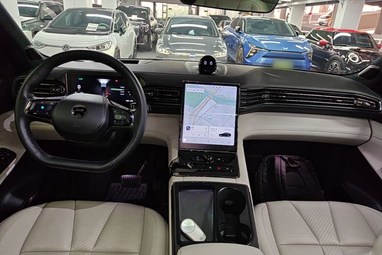 Used Nio ES8 2020 415 km Signature Edition 6-Seater Version Center Console