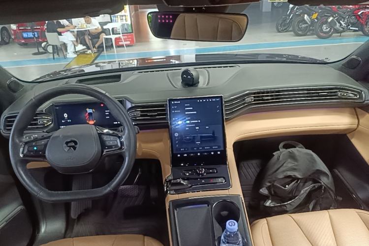 Used Nio ES8 2020 580 km Range Signature Edition Six-Seater Version Center Console