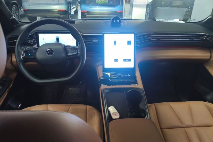 Used Nio ES8 2020 580 km Range Signature Edition Six-Seater Version Center Console