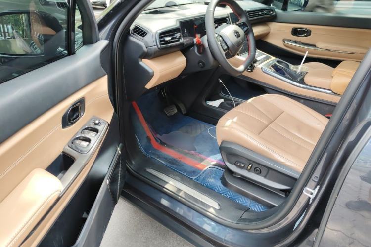 Used Nio ES8 2020 415 KM Signature Edition 7-Seater Version Driver Seat