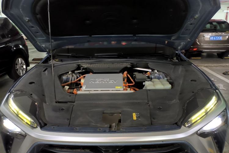 Used Nio ES8 2020 580 km Range Signature Edition Six-Seater Version Engine Bay