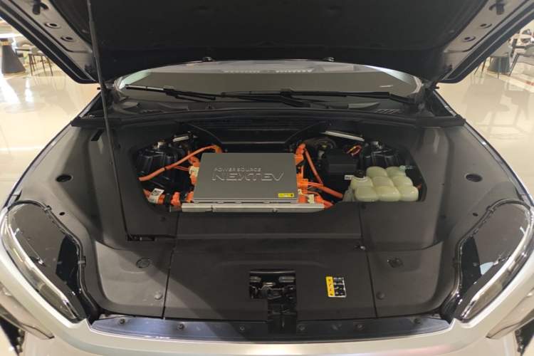 Used Nio ES8 2020 415 KM Signature Edition 7-Seater Version Engine Bay