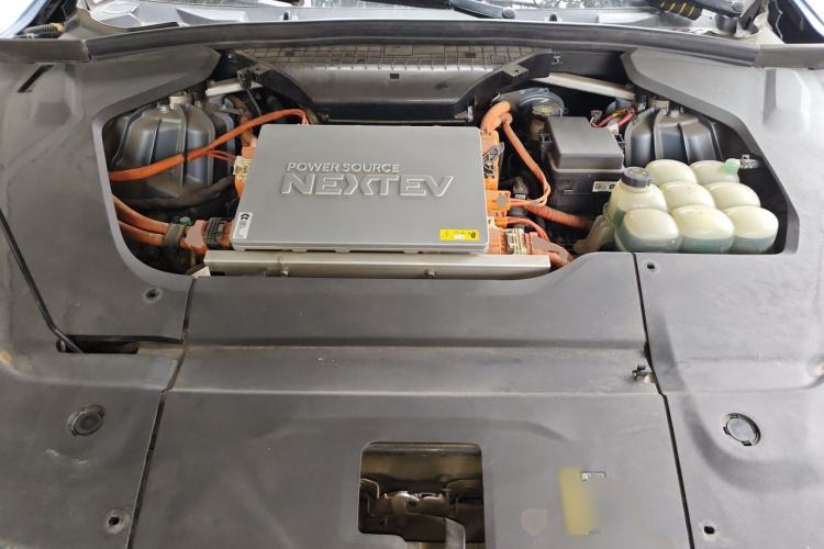 Used Nio ES8 2020 580 km Range Signature Edition Six-Seater Version Engine Bay