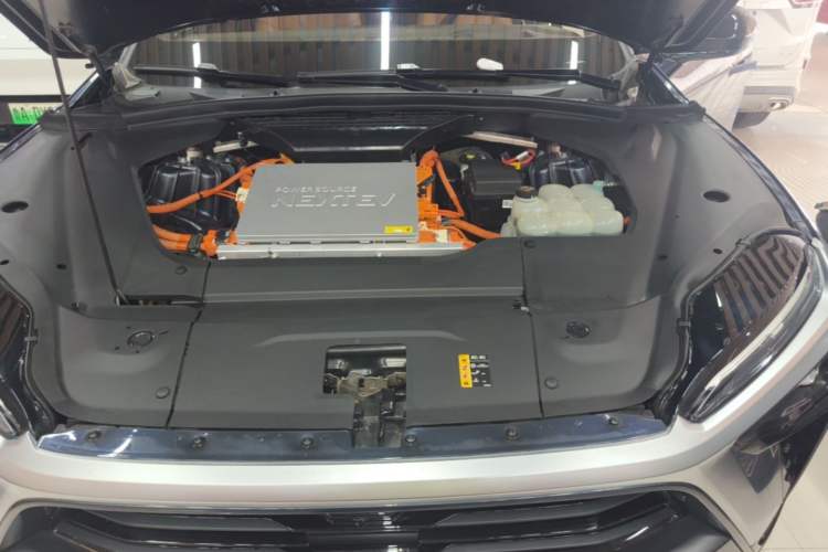Used Nio ES8 2020 415 km Signature Edition 6-Seater Version Engine Bay