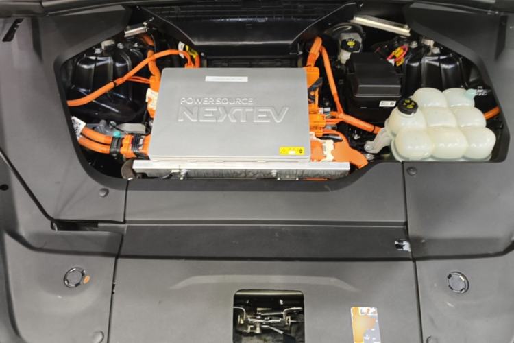 Used Nio ES8 2020 415 km Signature Edition 6-Seater Version Engine Bay