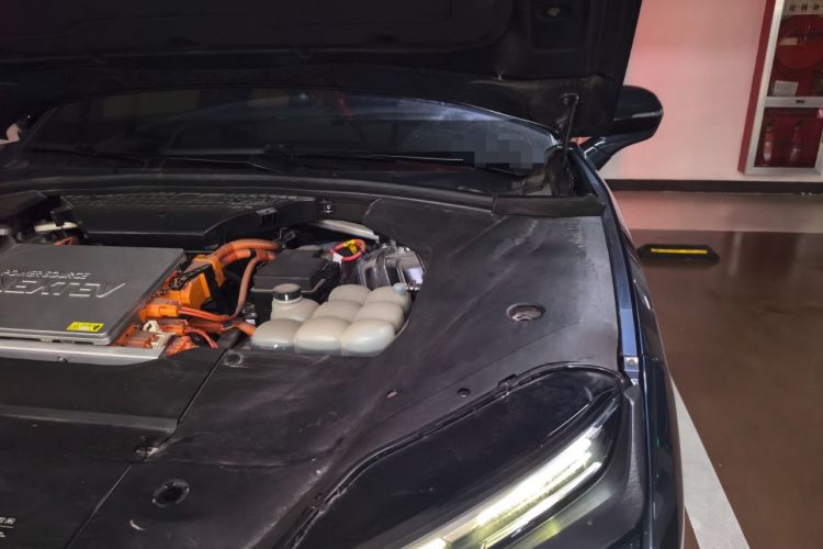 Used Nio ES8 2020 415 km Signature Edition 6-Seater Version Engine Bay Left