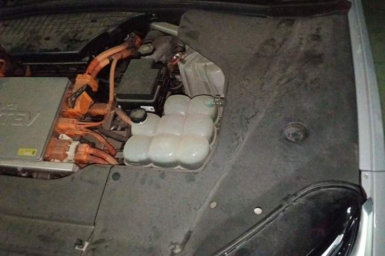 Used Nio ES8 2020 450 km Range 6-Seater Version Engine Bay Left