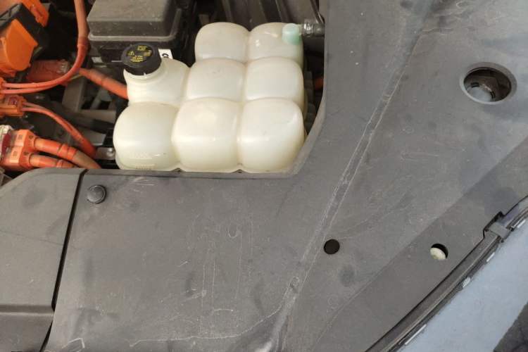 Used Nio ES8 2020 415 km Signature Edition 6-Seater Version Engine Bay Left