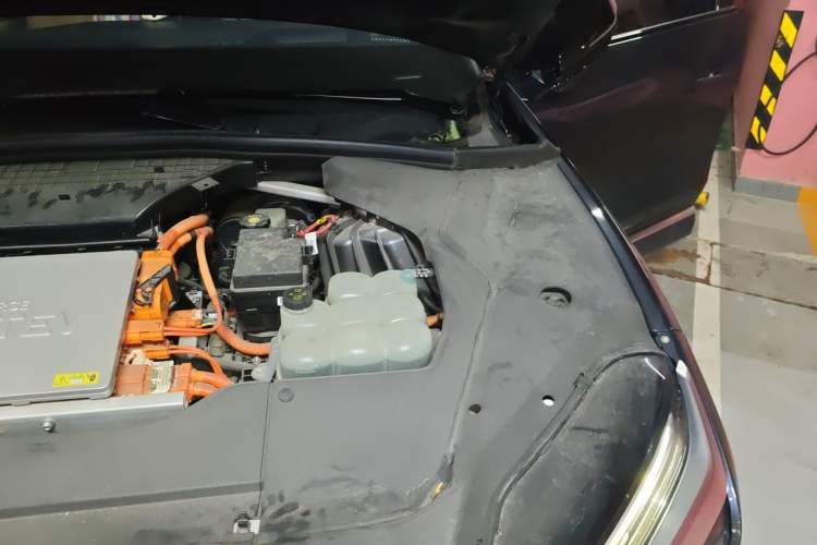 Used Nio ES8 2020 580 km Range Six-Seater Version Engine Bay Left