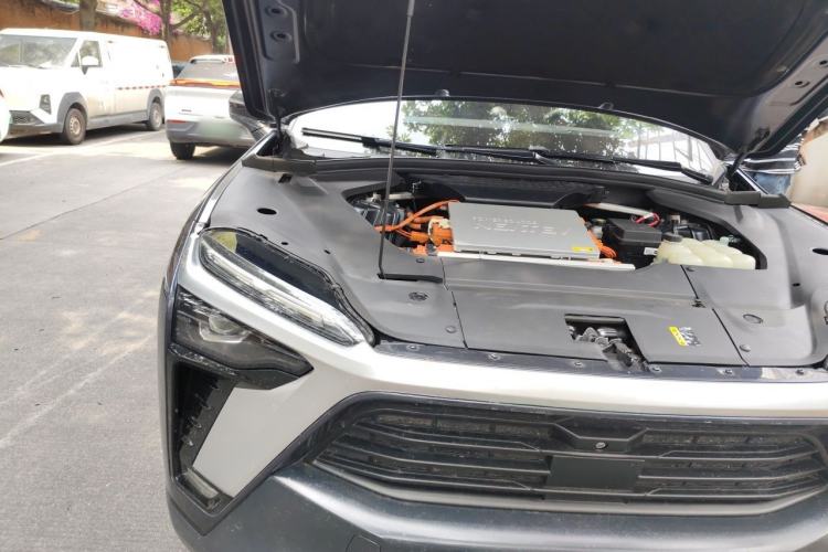 Used Nio ES8 2020 415 KM Signature Edition 7-Seater Version Engine Bay Right