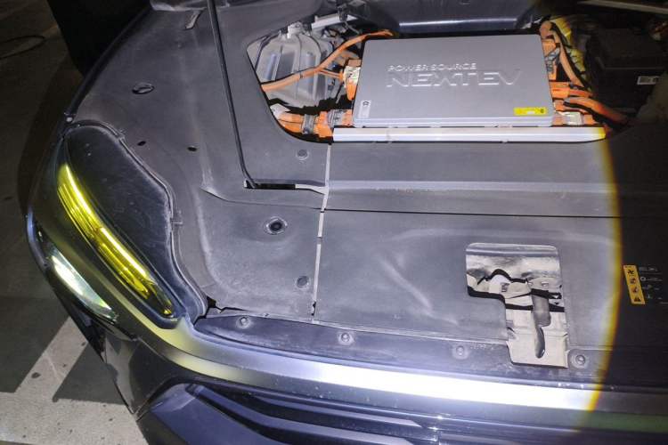 Used Nio ES8 2020 415 km Range 6-Seater Version Engine Bay Right