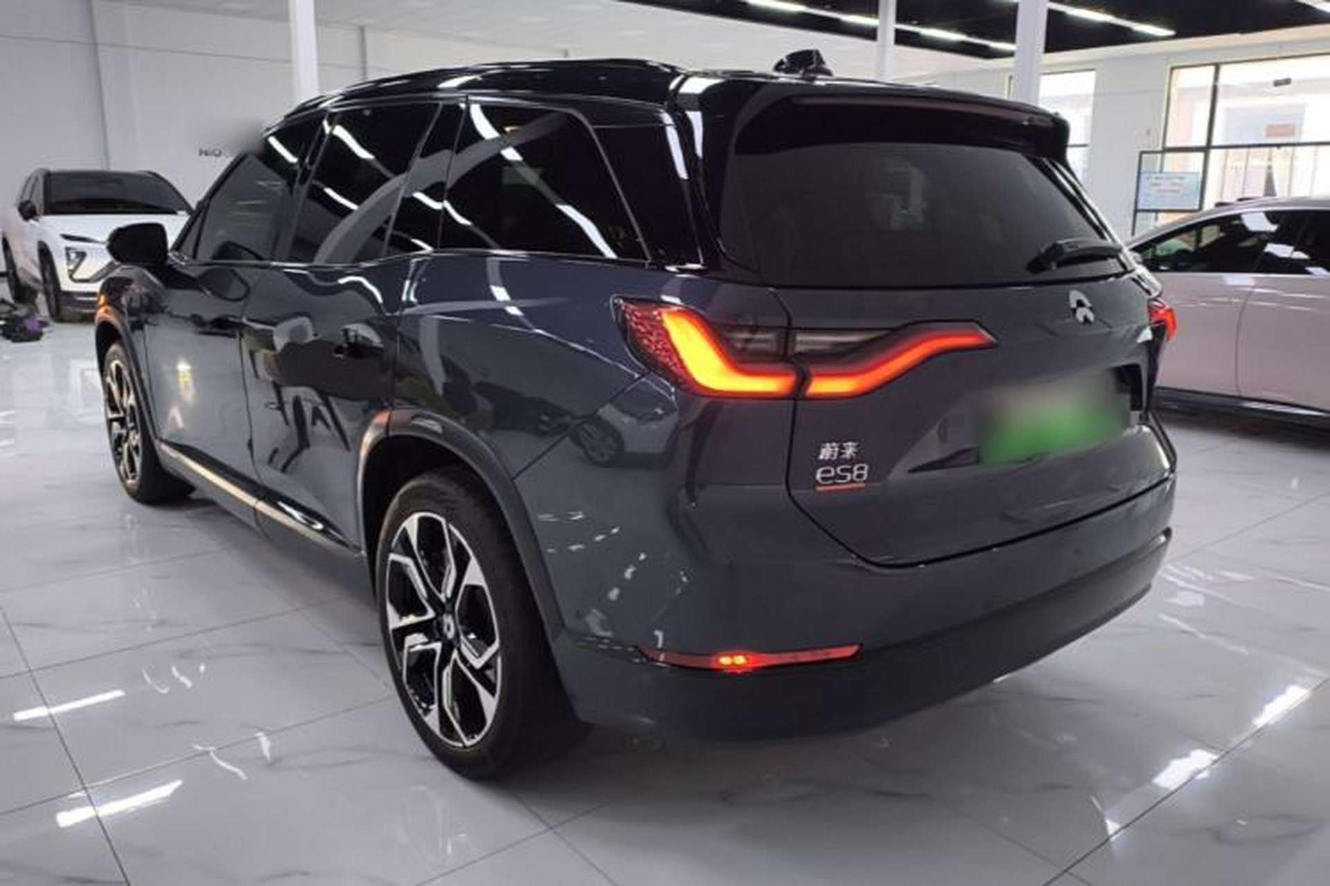 Used Nio ES8 2020 415 km Signature Edition 6-Seater Version Exterior 2