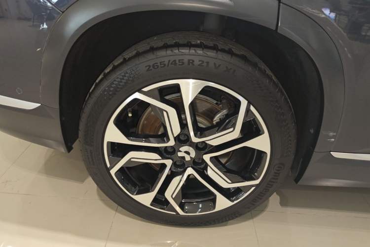 Used Nio ES8 2020 415 KM Signature Edition 7-Seater Version Exterior 3