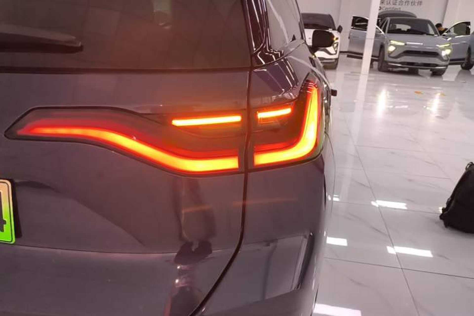 Used Nio ES8 2020 415 km Signature Edition 6-Seater Version Exterior 3