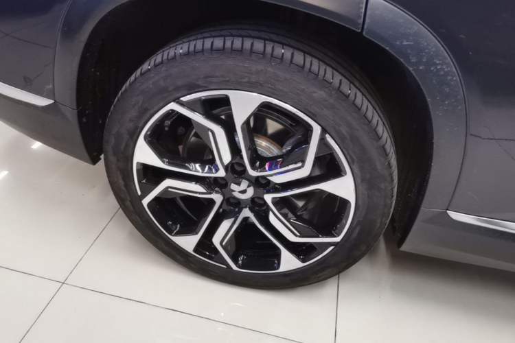 Used Nio ES8 2020 580 km Range Signature Edition Six-Seater Version Exterior 5