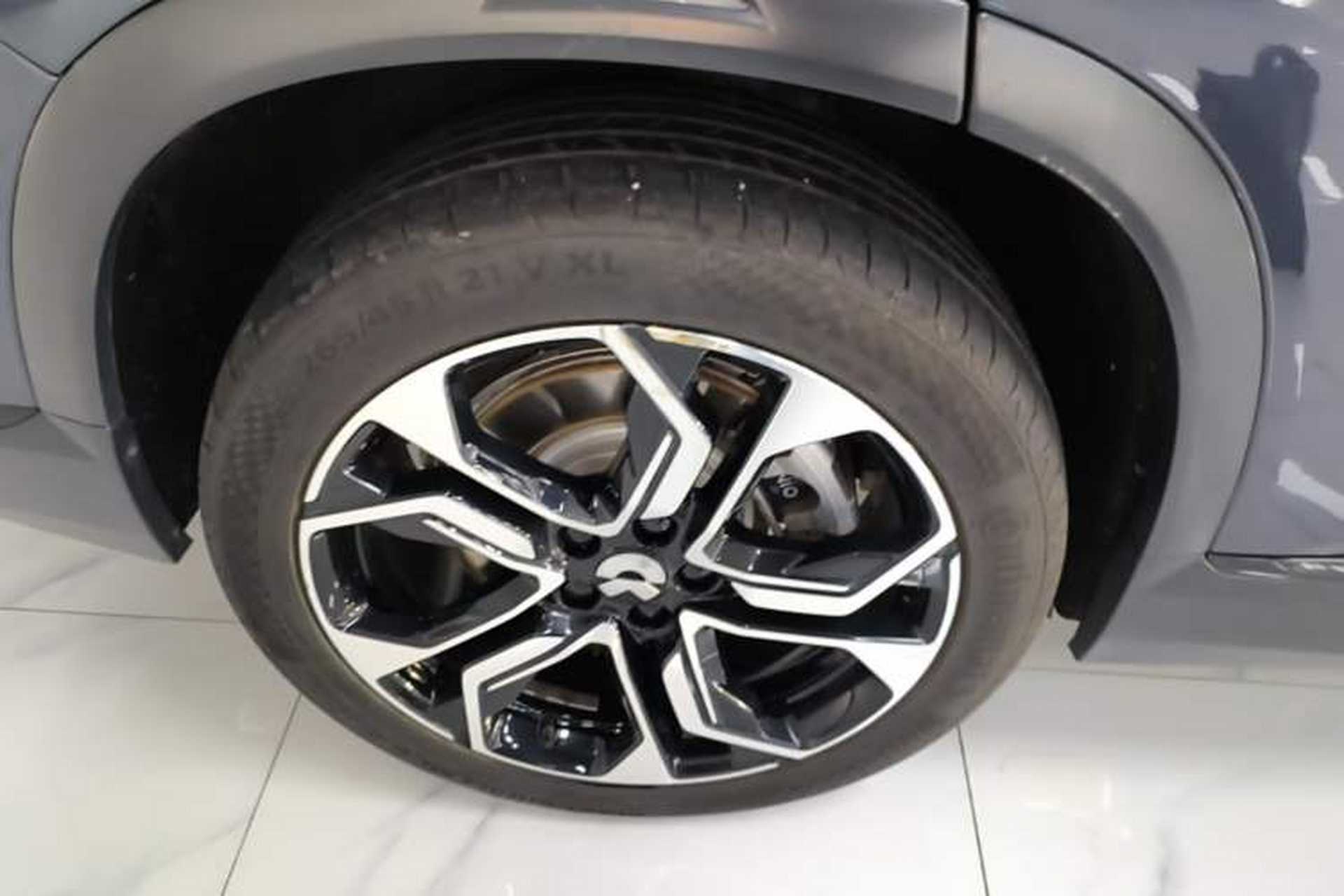 Used Nio ES8 2020 415 km Signature Edition 6-Seater Version Exterior 5