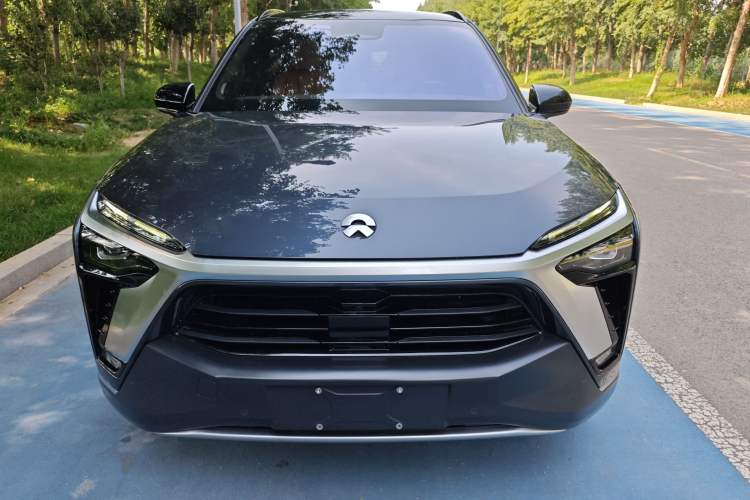Used Nio ES8 2020 415 km Signature Edition 6-Seater Version Front