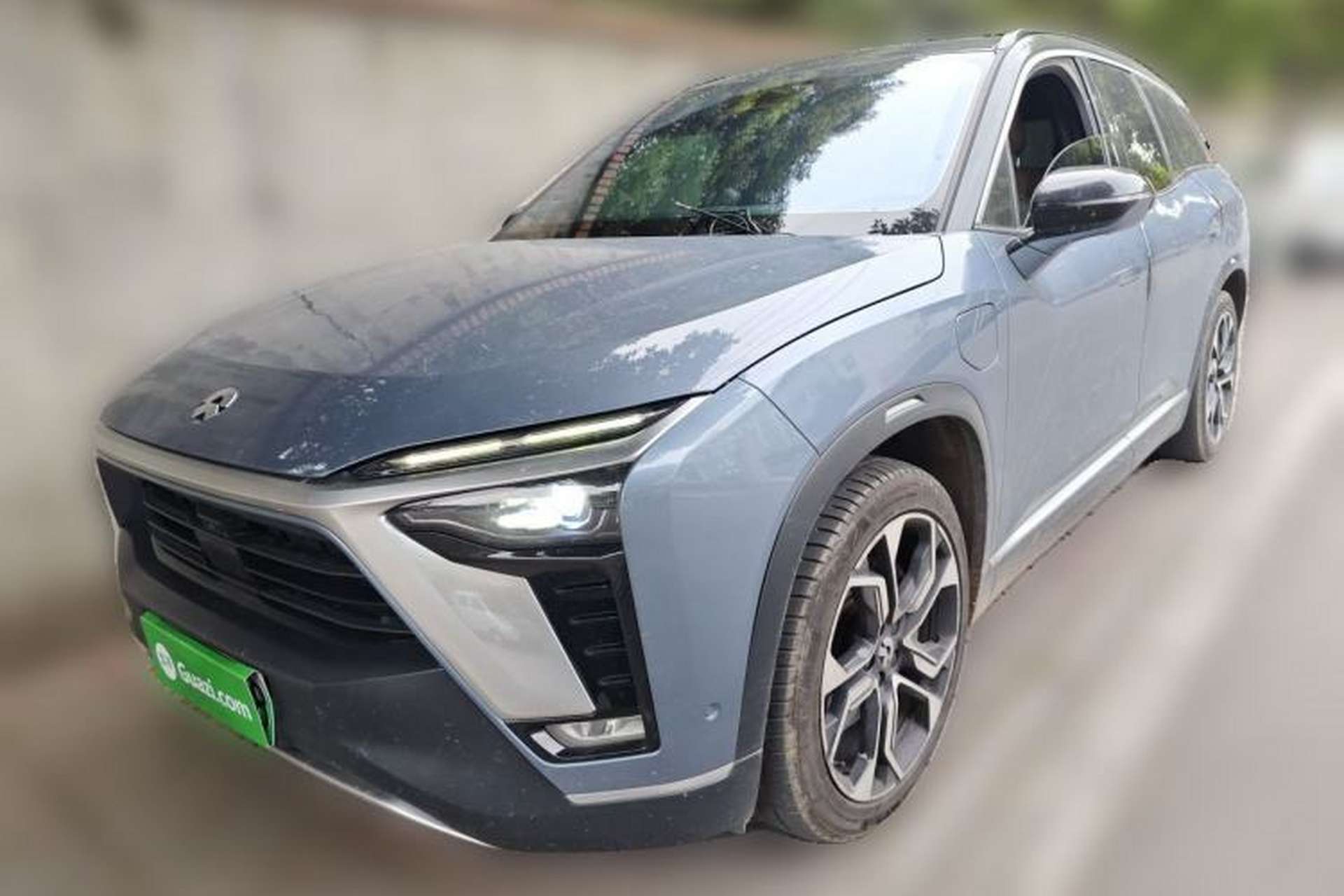 Used Nio ES8 2020 580 km Range Signature Edition Six-Seater Version Front Left 45 Deg
