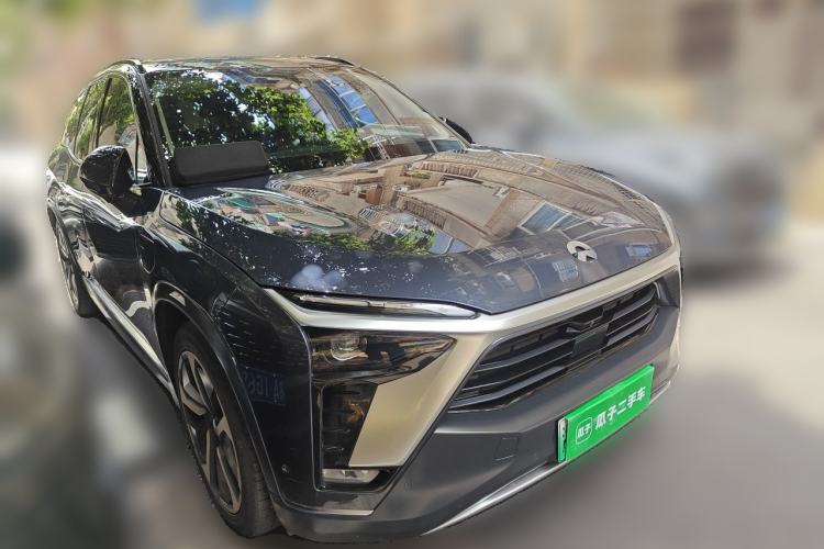 Used Nio ES8 2020 415 km Signature Edition 6-Seater Version Front Right 45 Deg