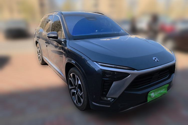 Used Nio ES8 2020 415 km Signature Edition 6-Seater Version Front Right 45 Deg