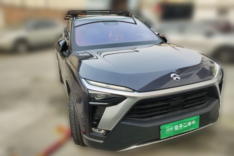 Used Nio ES8 2020 415 km Signature Edition 6-Seater Version Front Right 45 Deg