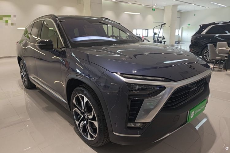 Used Nio ES8 2020 415 KM Signature Edition 7-Seater Version Front Right 45 Deg