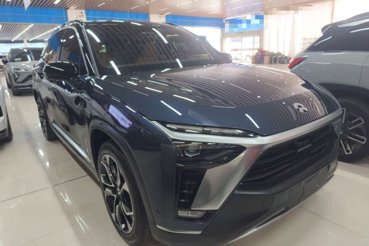 Used Nio ES8 2020 415 km Signature Edition 6-Seater Version Front Right 45 Deg