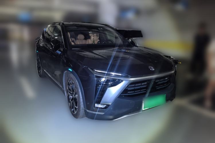 Used Nio ES8 2020 415 km Signature Edition 6-Seater Version Front Right 45 Deg