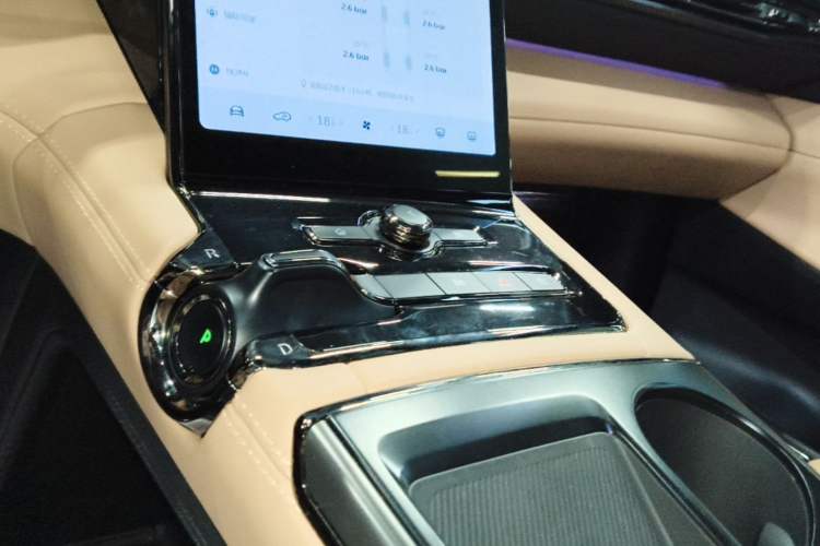 Used Nio ES8 2020 580 km Range Signature Edition Six-Seater Version Gear Lever