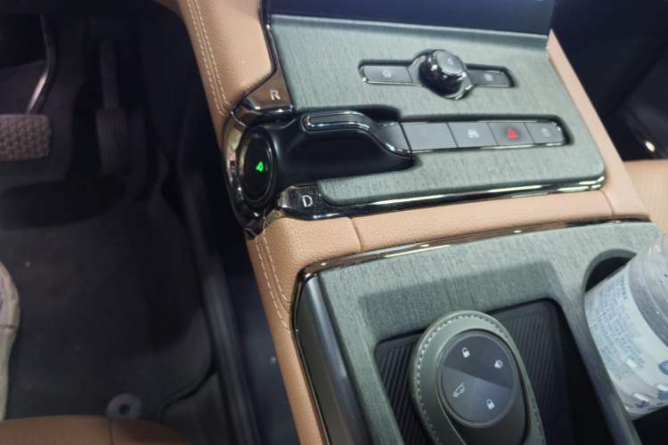 Used Nio ES8 2020 580 km Range Six-Seater Version Gear Lever