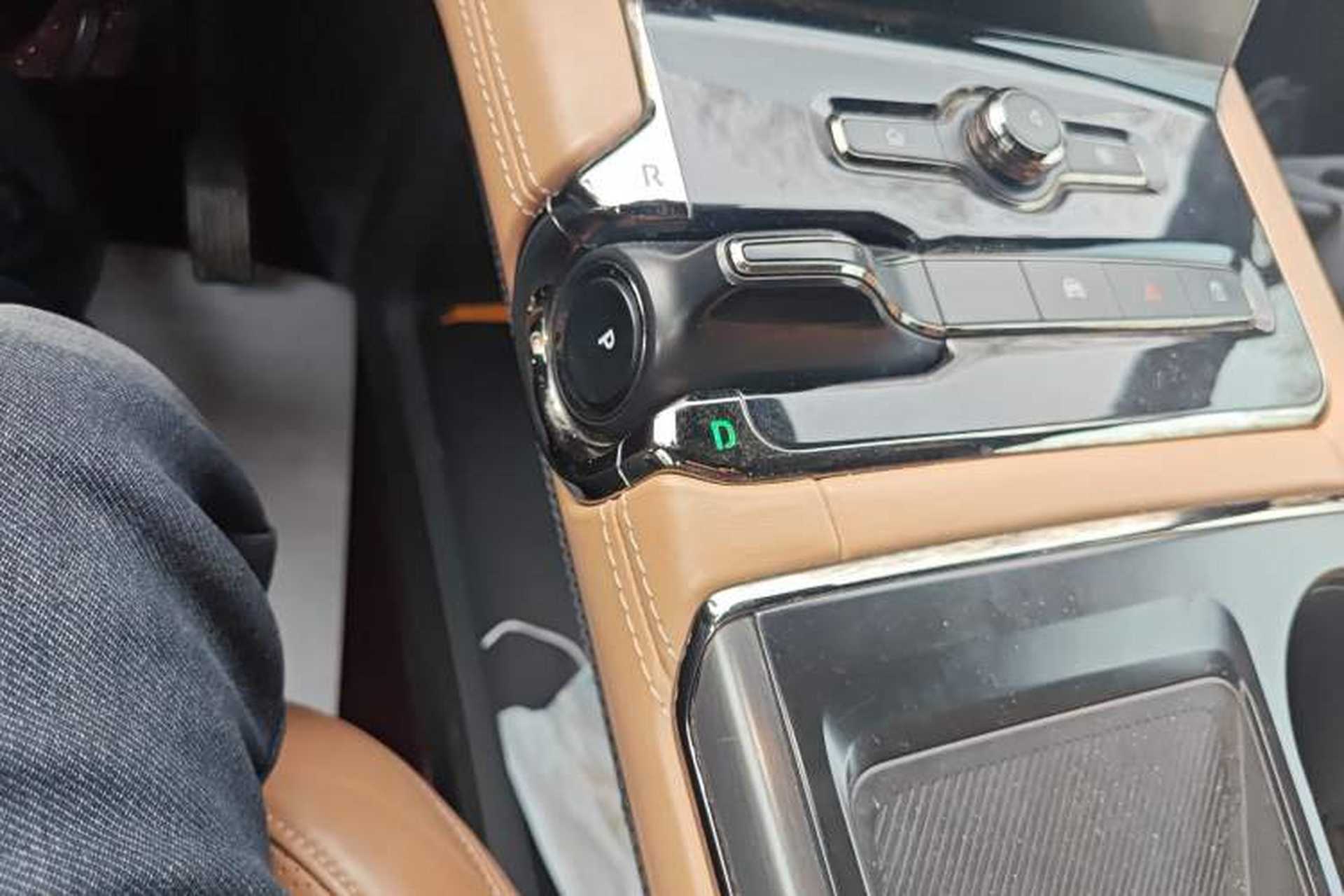Used Nio ES8 2020 415 km Signature Edition 6-Seater Version Gear Lever
