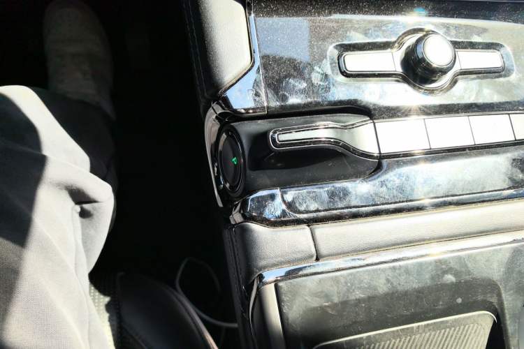 Used Nio ES8 2020 415 km Signature Edition 6-Seater Version Gear Lever