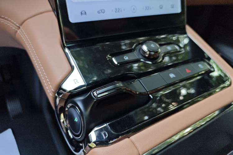 Used Nio ES8 2020 415 km Signature Edition 6-Seater Version Gear Lever