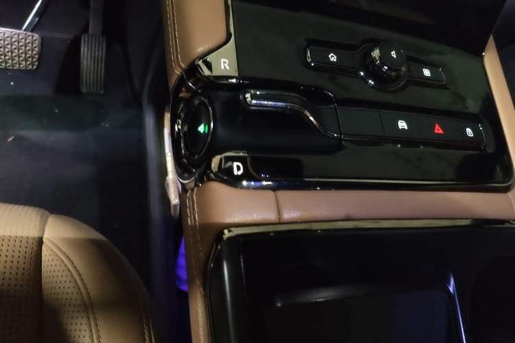 Used Nio ES8 2020 580 km Range Six-Seater Version Gear Lever