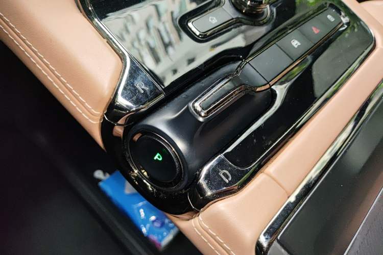 Used Nio ES8 2020 485 km Signature Edition Six-Seater Version Gear Lever