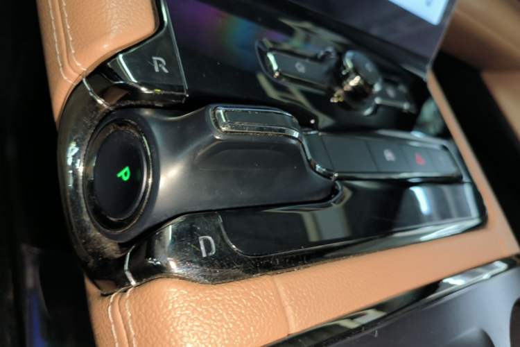 Used Nio ES8 2020 580 km Range Six-Seater Version Gear Lever