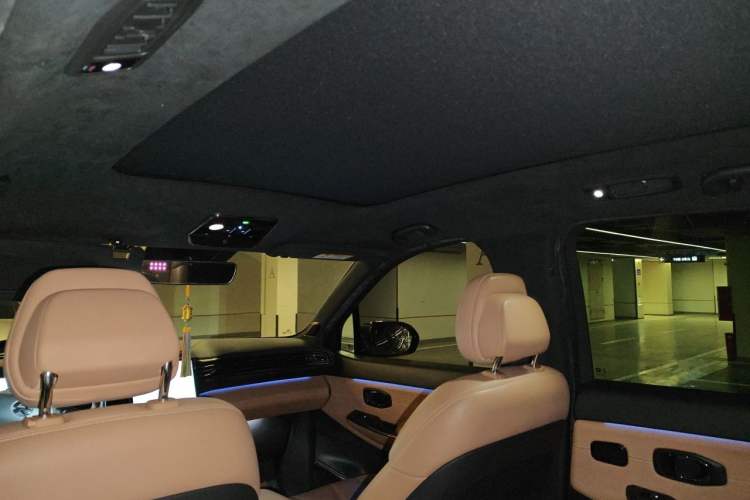 Used Nio ES8 2020 580 km Range Signature Edition Six-Seater Version Headliner