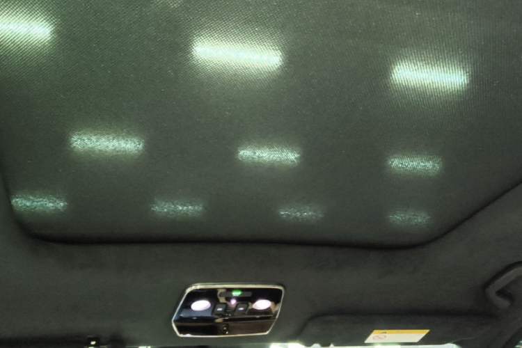 Used Nio ES8 2020 580 km Range Signature Edition Six-Seater Version Headliner