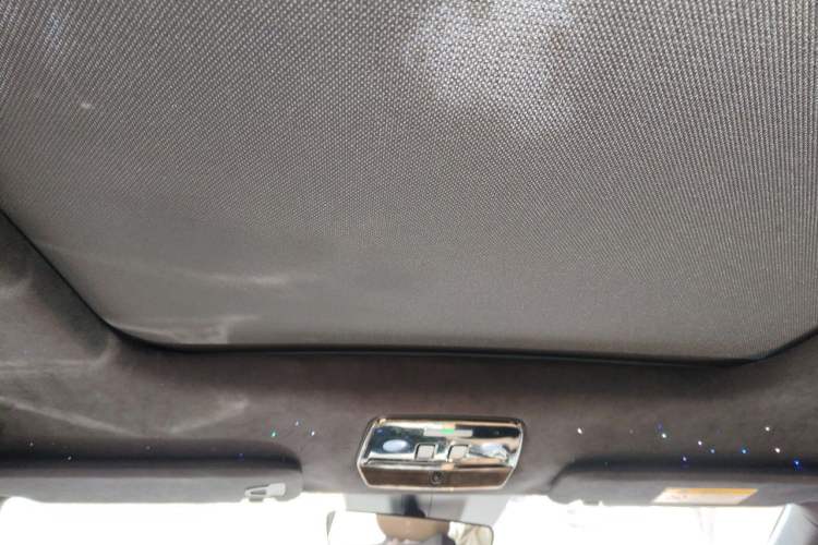 Used Nio ES8 2020 415 KM Signature Edition 7-Seater Version Headliner