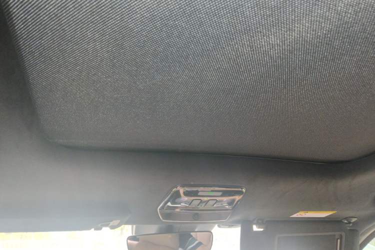 Used Nio ES8 2020 580 km Range Signature Edition Six-Seater Version Headliner