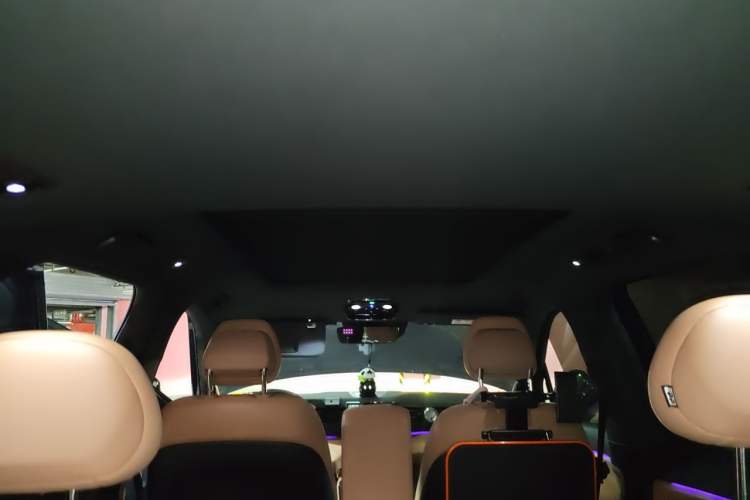 Used Nio ES8 2020 580 km Range Six-Seater Version Headliner