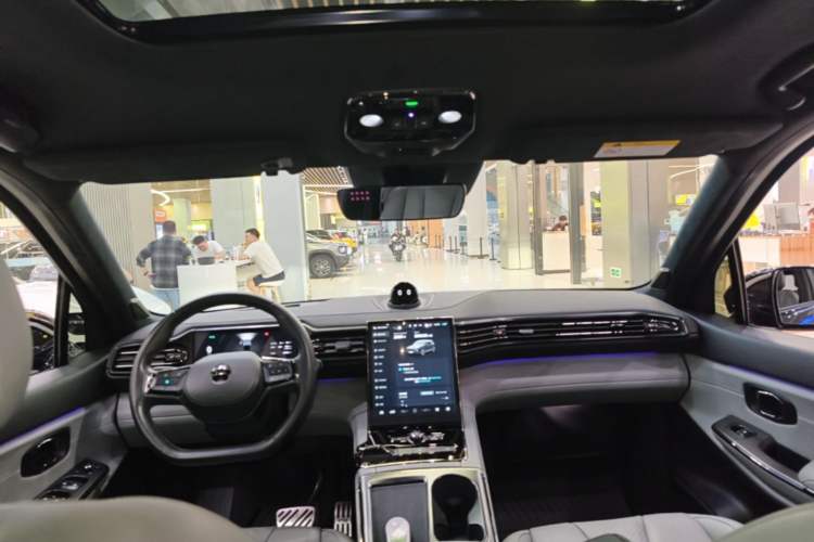 Used Nio ES8 2020 415 km Signature Edition 6-Seater Version Headliner