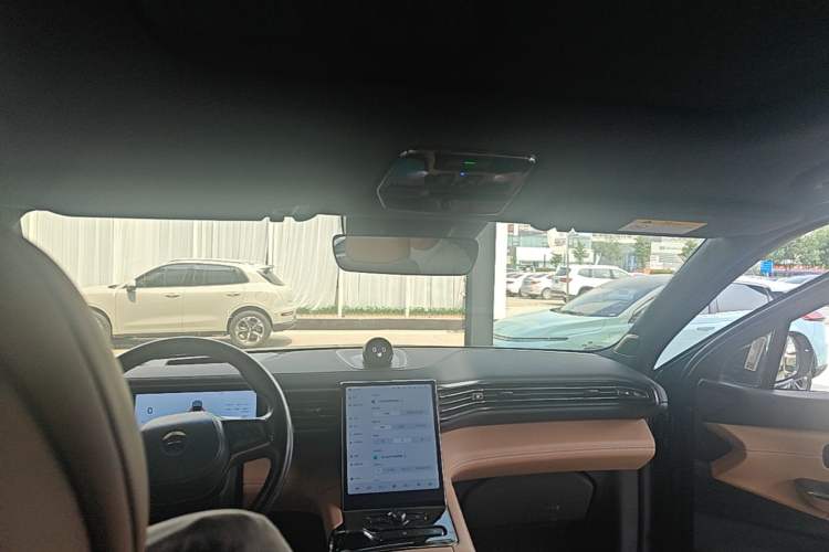 Used Nio ES8 2020 580 km Signature Edition 7-Seater Version Headliner