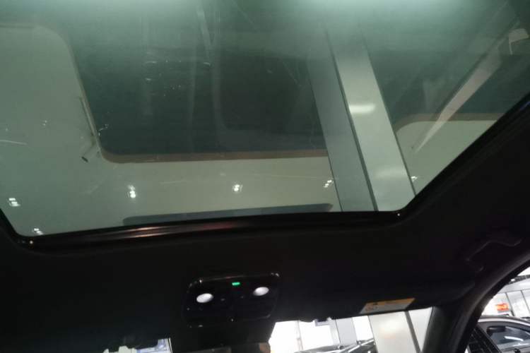 Used Nio ES8 2020 415 km Signature Edition 6-Seater Version Headliner
