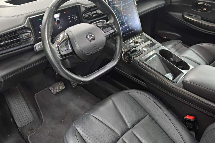 Used Nio ES8 2020 415 km Signature Edition 6-Seater Version Interior 1