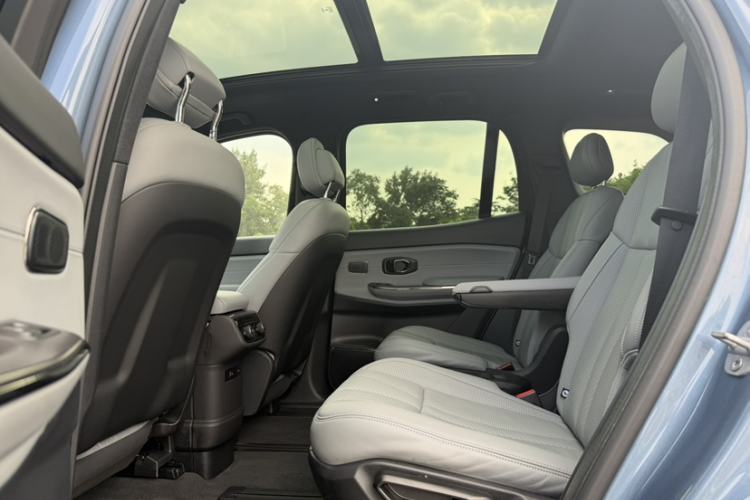 Used Nio ES8 2020 580 km Range Signature Edition Six-Seater Version Interior 1