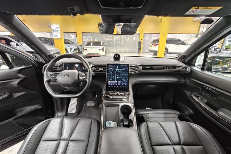 Used Nio ES8 2020 415 km Signature Edition 6-Seater Version Interior 3