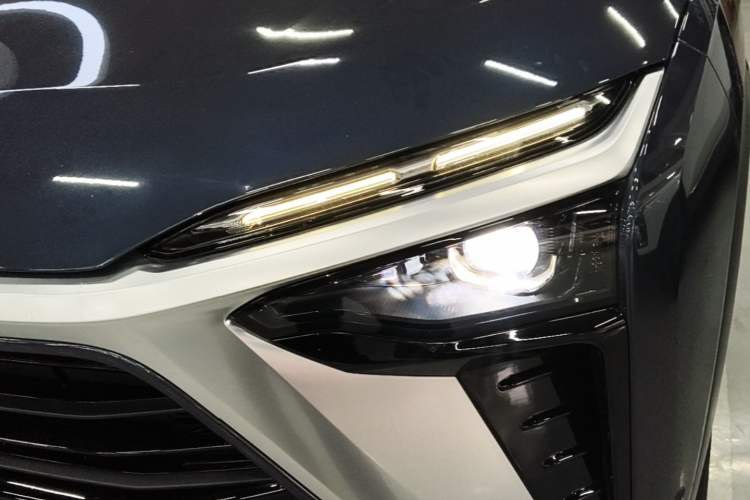 Used Nio ES8 2020 580 km Range Signature Edition Six-Seater Version Left Front Headlight