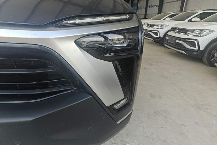 Used Nio ES8 2020 580 km Signature Edition 7-Seater Version Left Front Headlight