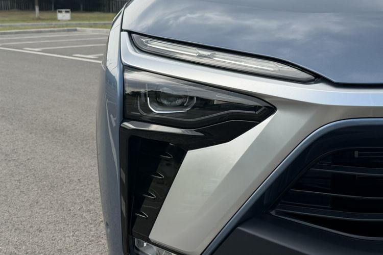 Used Nio ES8 2020 580 km Range Signature Edition Six-Seater Version Left Front Headlight